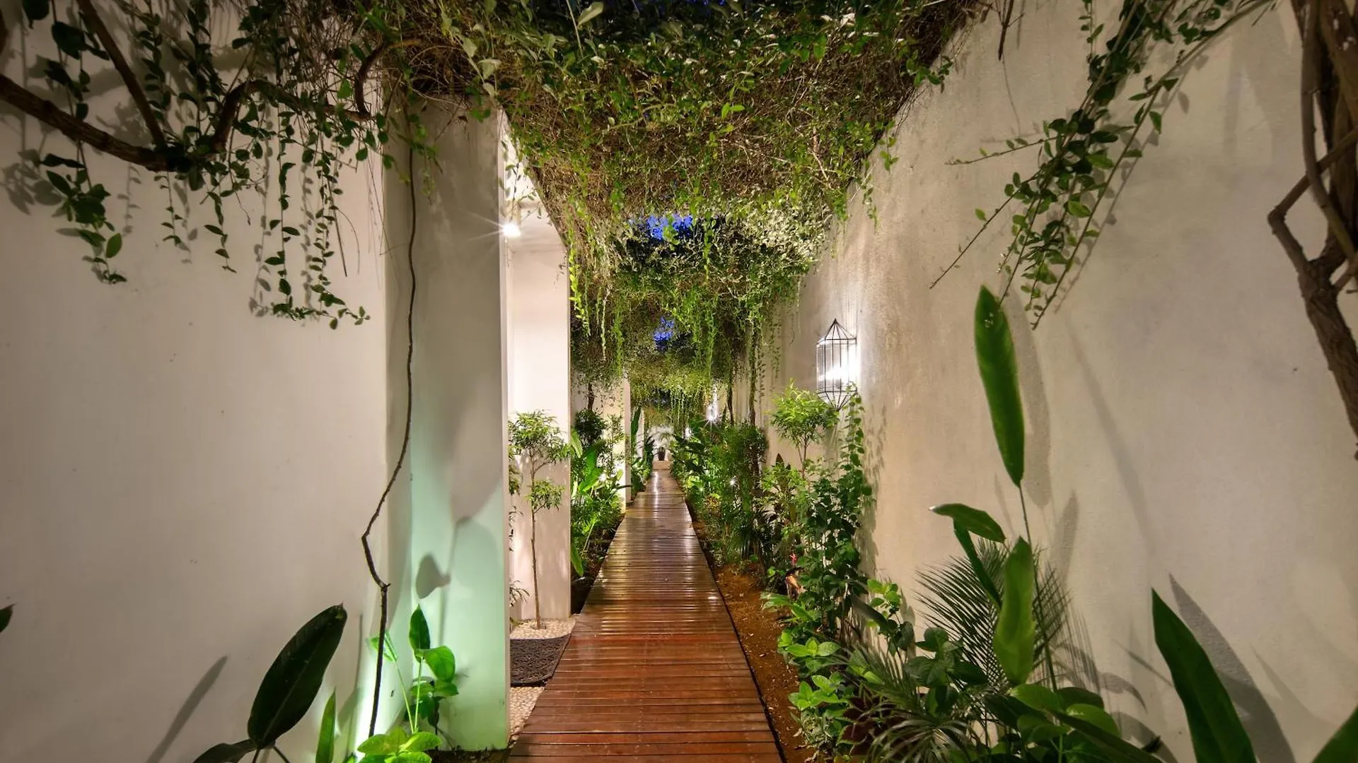 The Luxury Collection, Monaco Blu Villa Seminyak