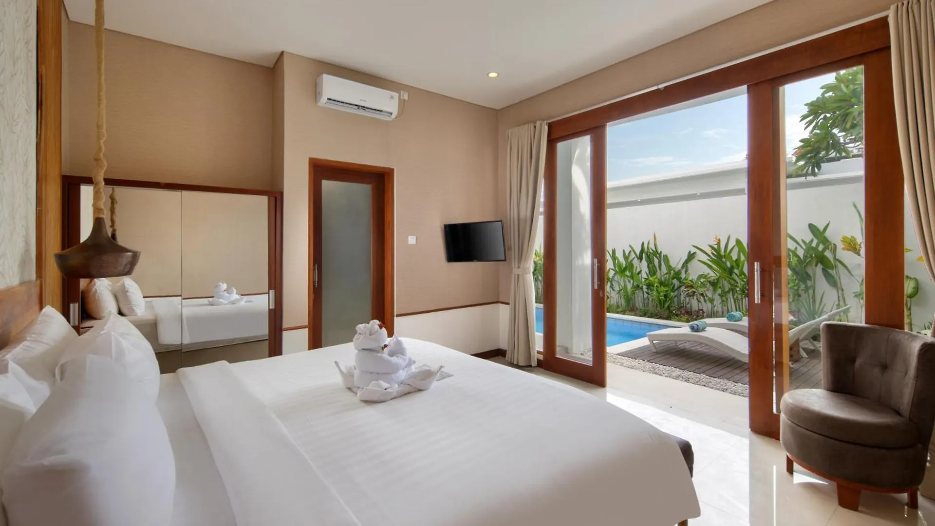 The Luxury Collection, Monaco Blu Villa Seminyak