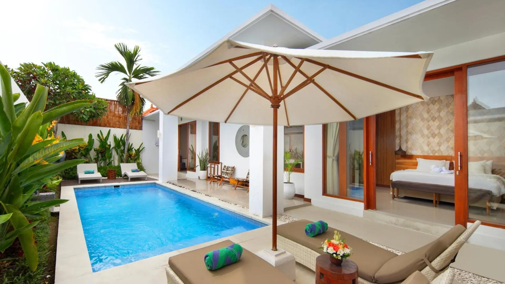 The Luxury Collection, Monaco Blu Villa Seminyak